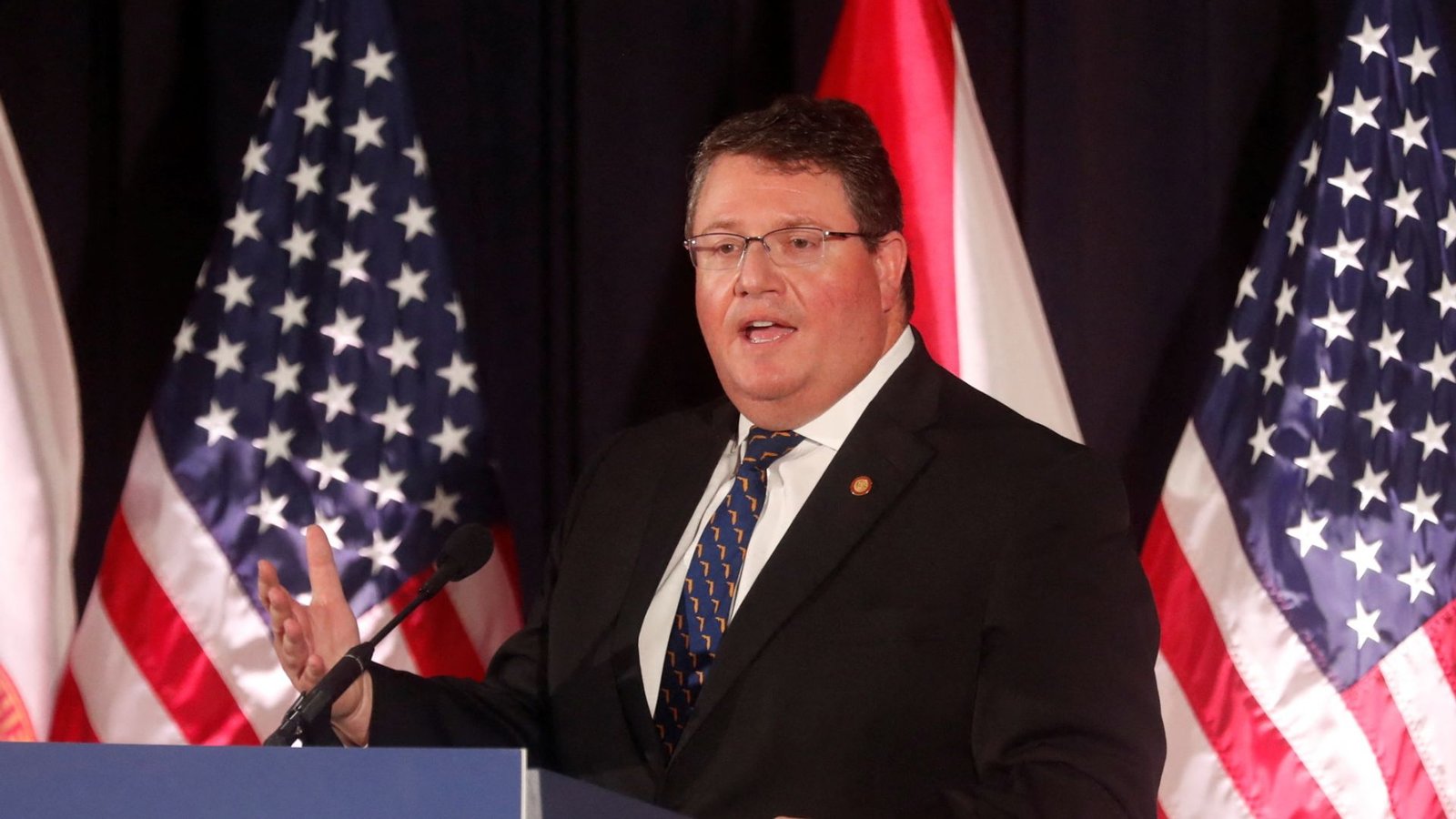 Calls for US congressman to quit for suggesting he would choose dogs over Muslims