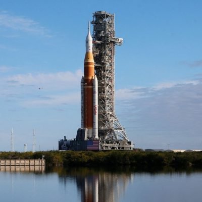 Engineers under pressure to find fix after fuel leak delays mega-rocket moon mission